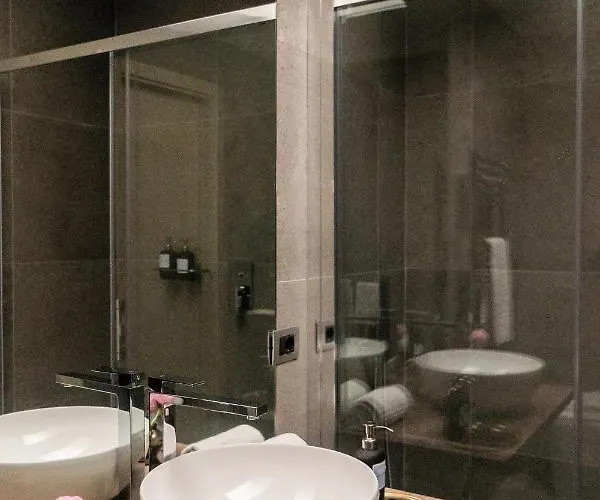 לינה וארוחת בוקר Incanto 4*