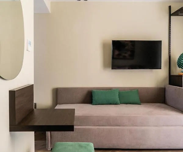 Incanto לינה וארוחת בוקר 4*