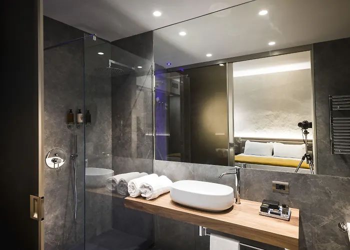 לינה וארוחת בוקר Incanto 4*